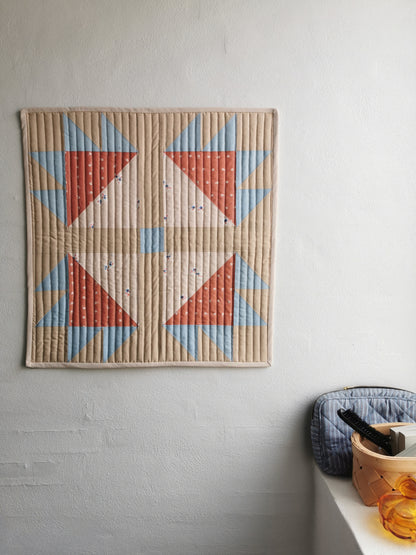 Darting birds quilt-blok